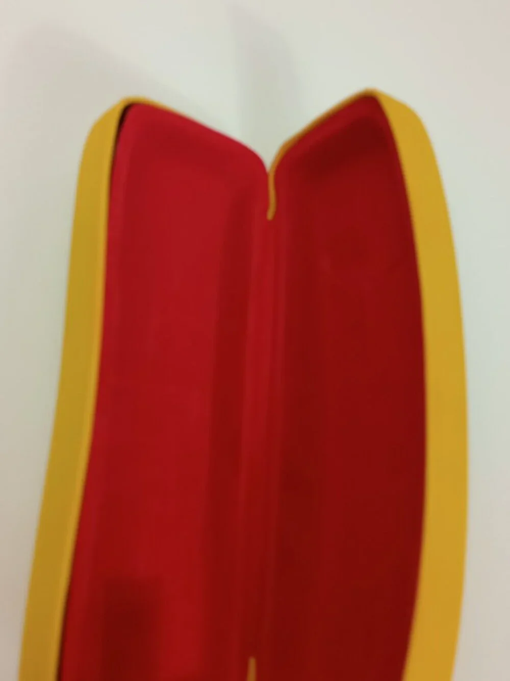 Ray-Ban Yellow Hard Clamshell Eyeglasses Sunglasses Case Red Interior - Picture 10 of 10